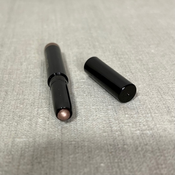 ❤️3 for $25❤️ Laura Mercier Caviar Stick Eyeshadow mini in Strapless - Picture 2 of 6